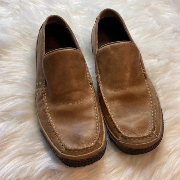 Steve Madden | Shoes | Steve Madden Tan Brown Leather Slip  display picture 1
